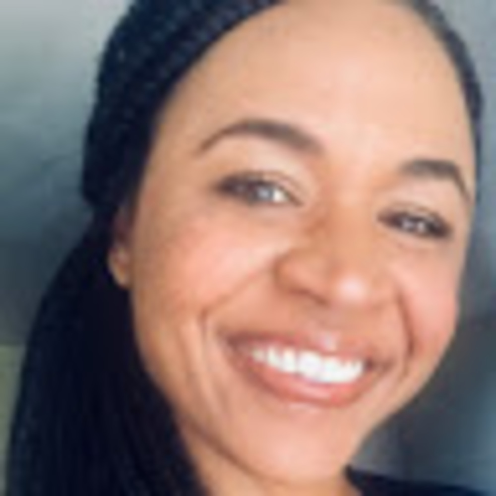 Meet your Posher, Joelle